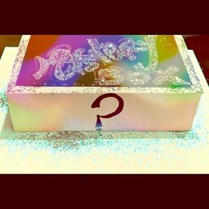 Jewelry ? Mystery ? Box